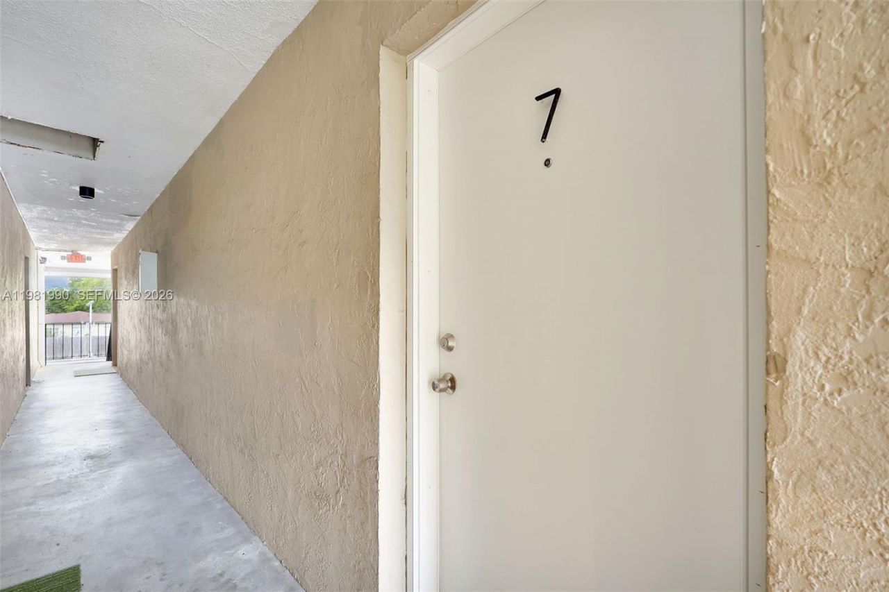 12101 NE 6th Ave , Unit 7, North Miami, FL 33161 Photo