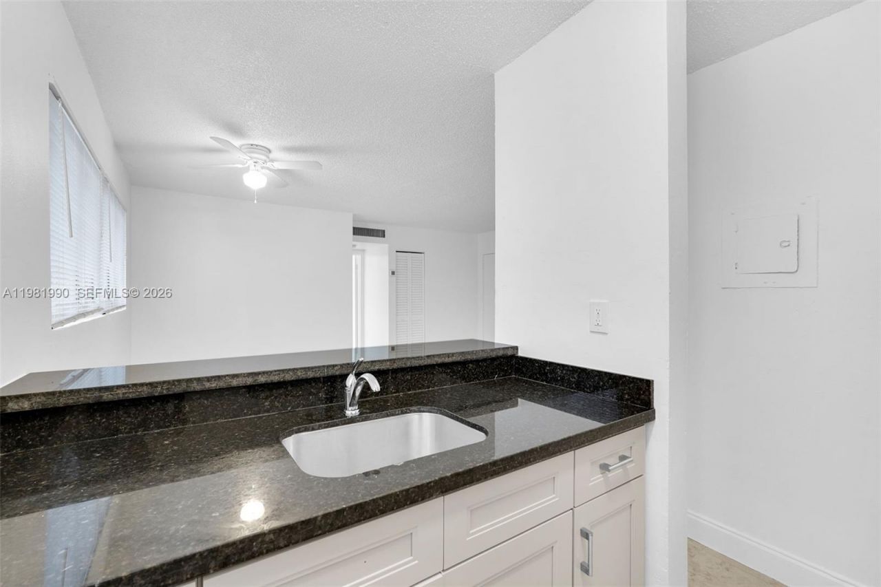 12101 NE 6th Ave, Unit 7, North Miami, FL 33161 Photo