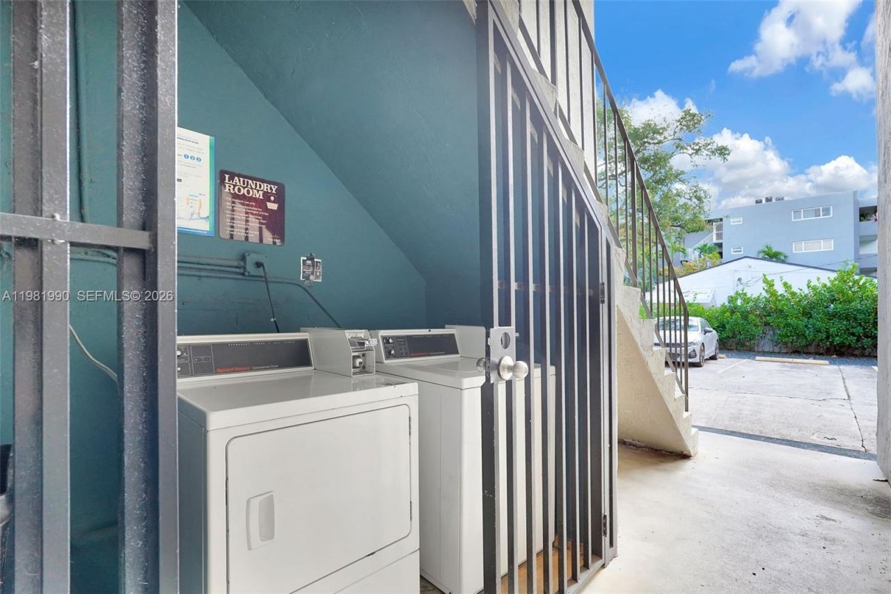 12101 NE 6th Ave, Unit 7, North Miami, FL 33161 Photo