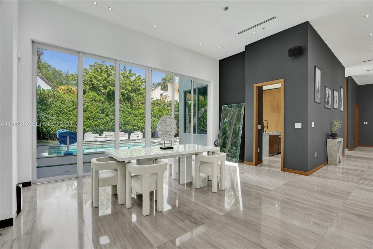 19914 NE 19th Ct, Miami, FL 33179 Photo