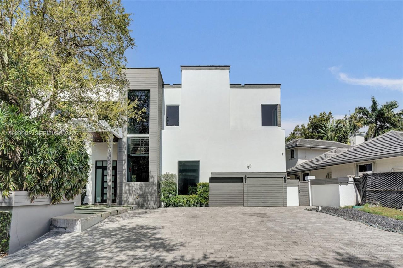 19914 NE 19th Ct, Miami, FL 33179 Photo