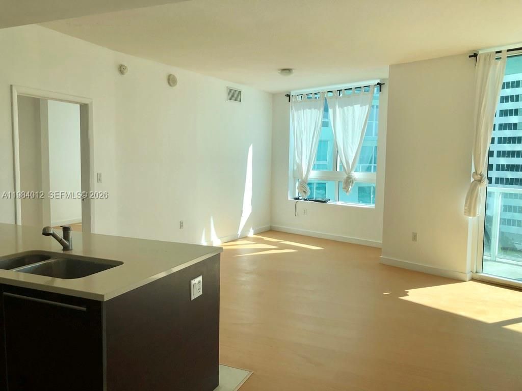1900 N Bayshore Dr, Unit 1619, Miami, FL 33132 Photo