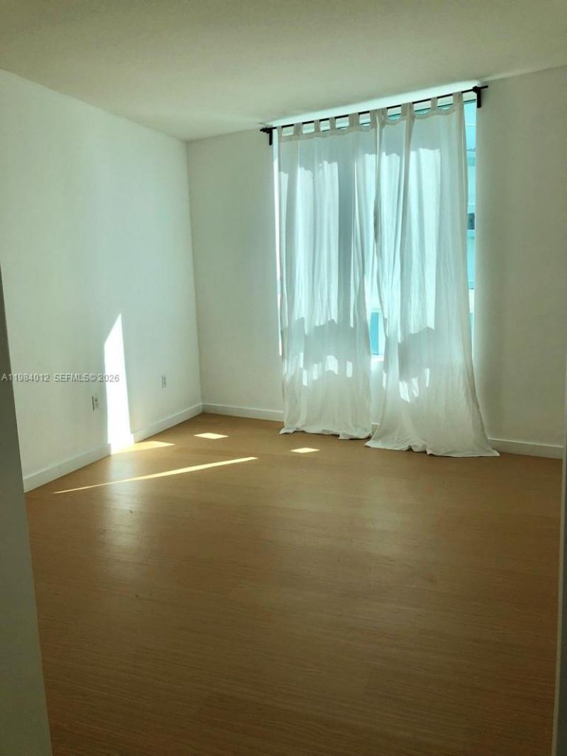 1900 N Bayshore Dr, Unit 1619, Miami, FL 33132 Photo