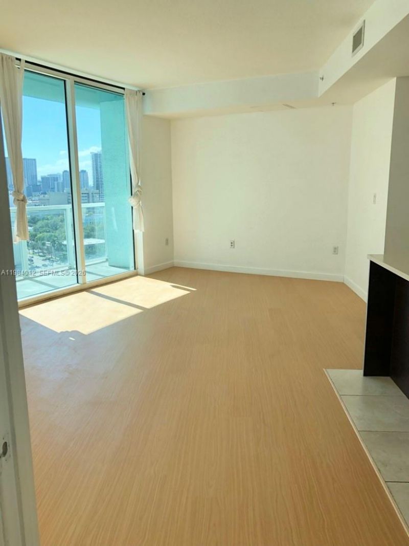 1900 N Bayshore Dr, Unit 1619, Miami, FL 33132 Photo
