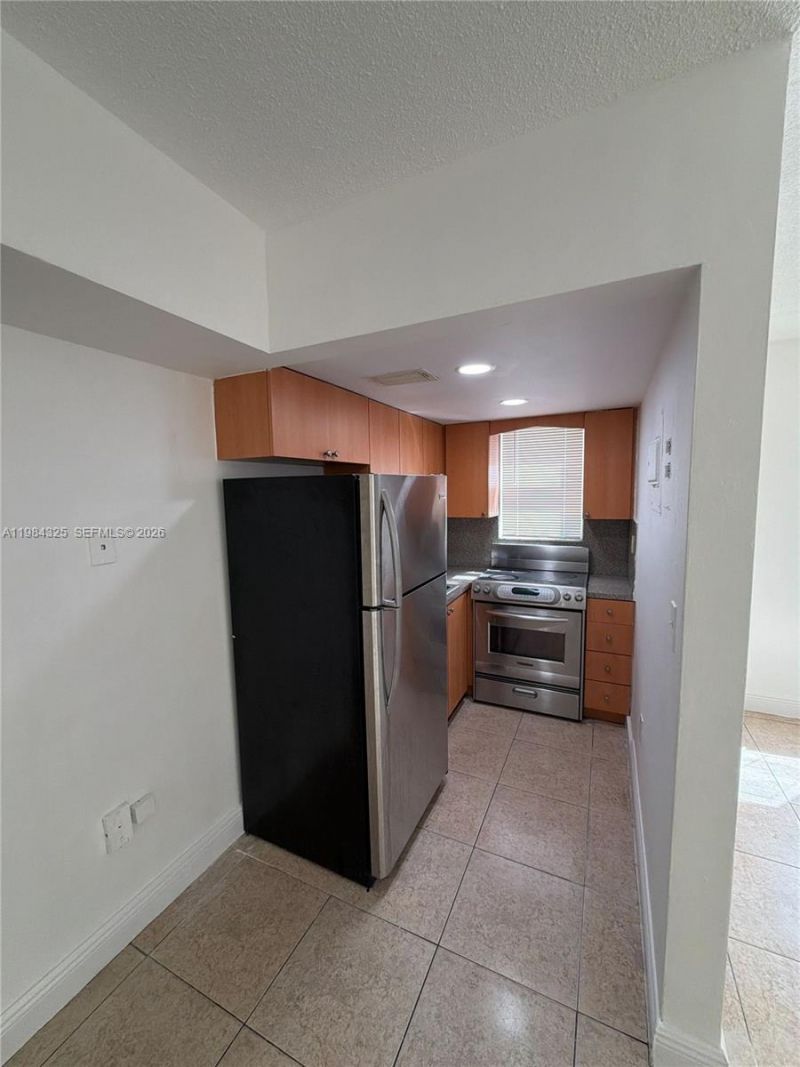 1621 NW 16th Ave, Unit 1, Miami, FL 33125 Photo