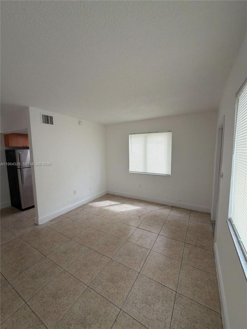 1621 NW 16th Ave, Unit 1, Miami, FL 33125 Photo