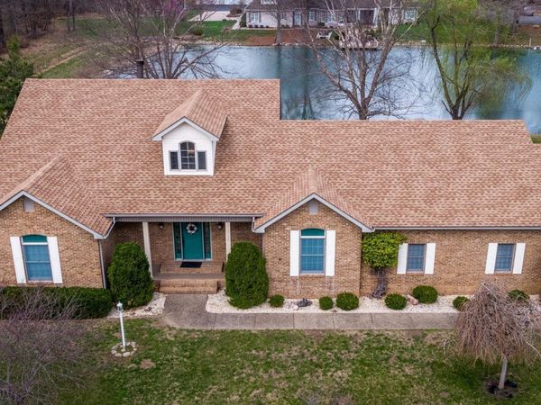 15052 EASTLAND Road, Marion, IL 62959