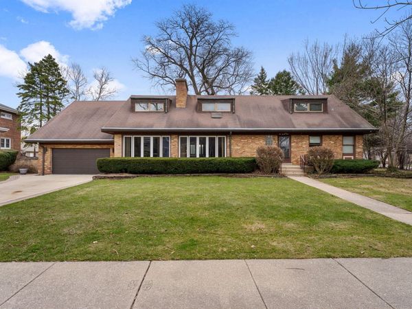 231 Bartram Road , Riverside, IL 60546