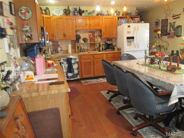 1608 Coventry Lane , Rolla, MO 65401