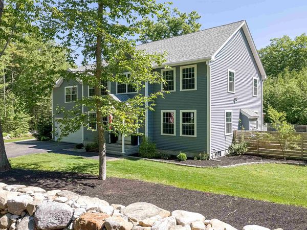 8 poor farm Road, Brookline, NH 03033