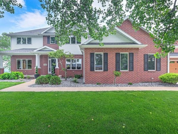 1620 Justin Lane, Dubuque, IA 52001