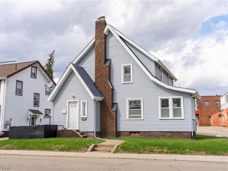 1421 Ferndale Road NW, Canton, OH 44709 Photo 1