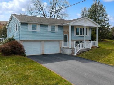 417 FREDERICK DRIVE, DALLASTOWN, PA 17313