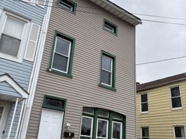 254 WASHINGTON STREET , HAMBURG, PA 19526