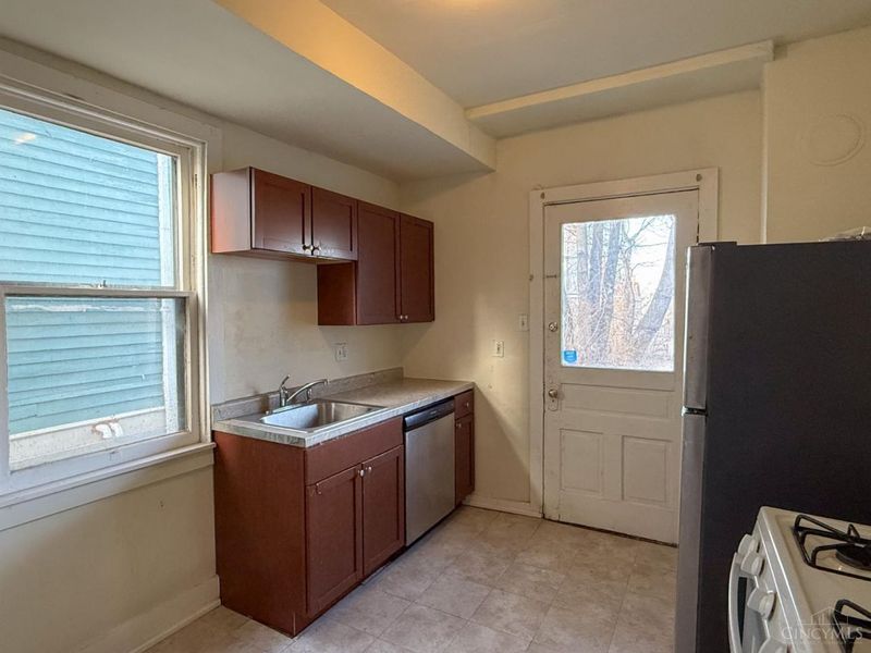 1606 Brewster Avenue, Cincinnati, OH 45207 Photo 16