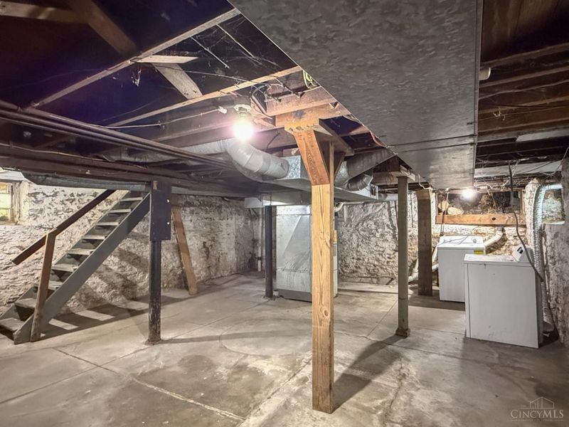 1606 Brewster Avenue, Cincinnati, OH 45207 Photo 24