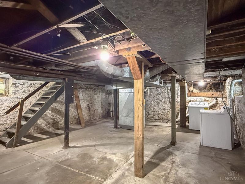 1606 Brewster Avenue, Cincinnati, OH 45207 Photo 25