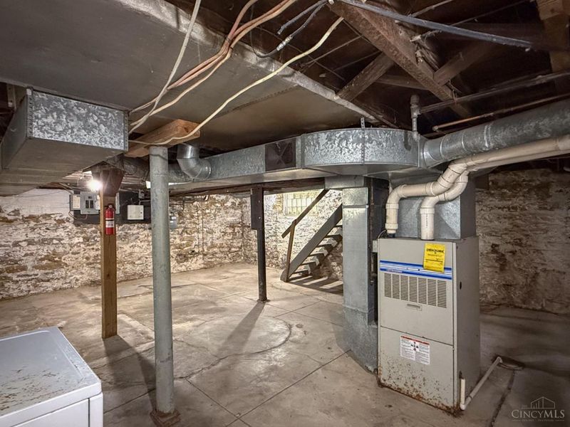 1606 Brewster Avenue, Cincinnati, OH 45207 Photo 27