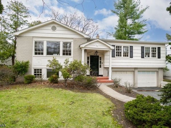25 Devonshire Ter, West Orange, NJ 07052