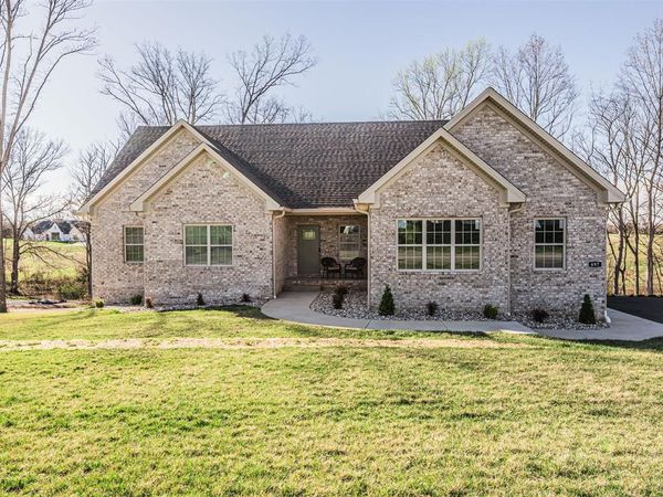 697 Chris Street , Bowling Green, KY 42103