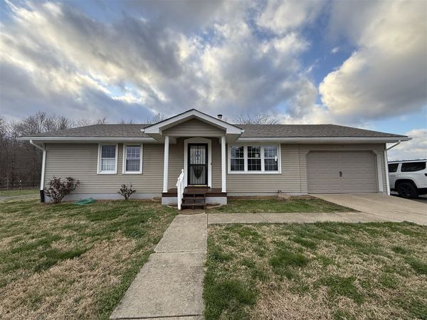10219 Caneyville Road , Morgantown, KY 42261