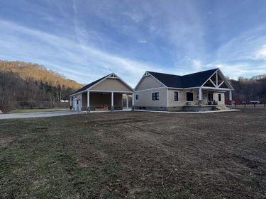 2091 Kentucky 122, Printer, KY 41655