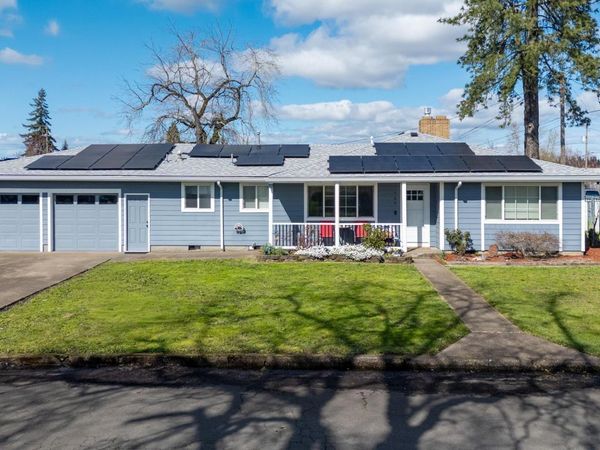 765 13th Av SE, Albany, OR 97322