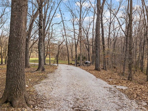 745 Pardon Road , Marionville, MO 65705