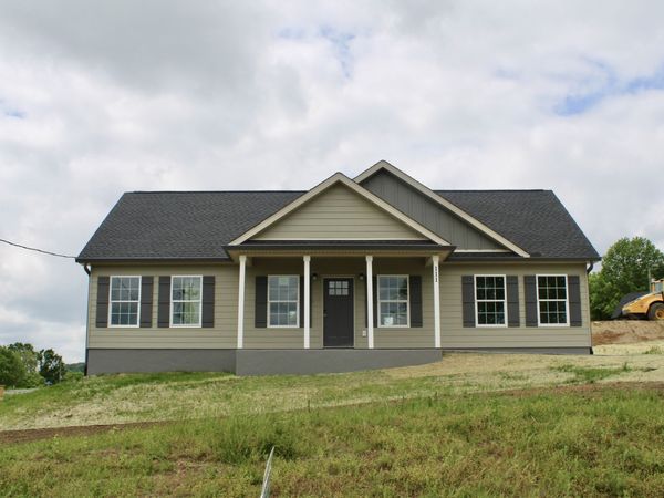 111 Alice Preston Loop, Gordonsville, TN 38563