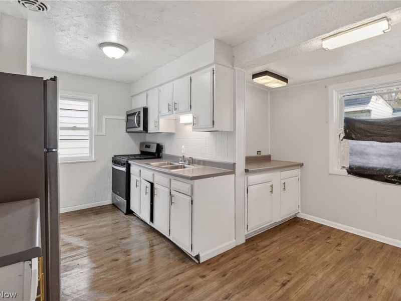 5571 Oakwood Avenue, Maple Heights, OH 44137 Photo 10