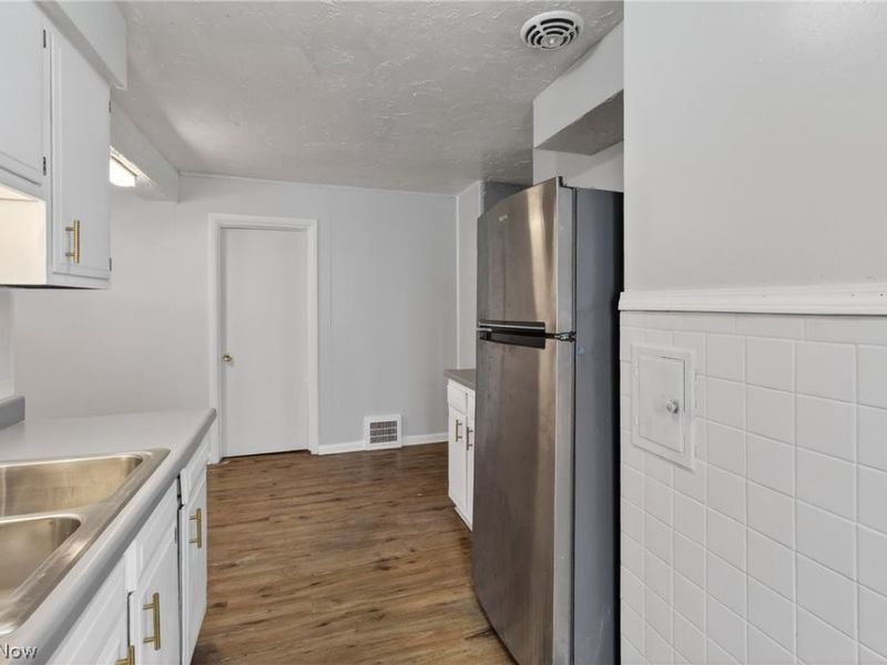 5571 Oakwood Avenue, Maple Heights, OH 44137 Photo 13