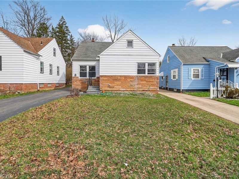 5571 Oakwood Avenue, Maple Heights, OH 44137 Photo 3