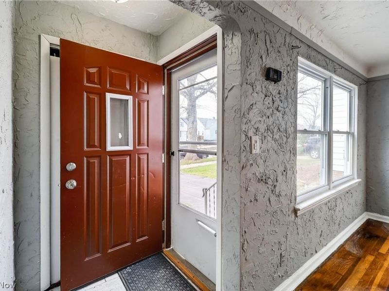 5571 Oakwood Avenue, Maple Heights, OH 44137 Photo 5