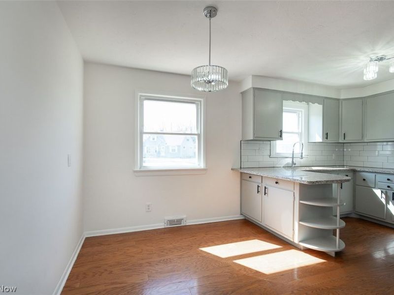 13600 Royal Boulevard, Garfield Heights, OH 44125 Photo 10