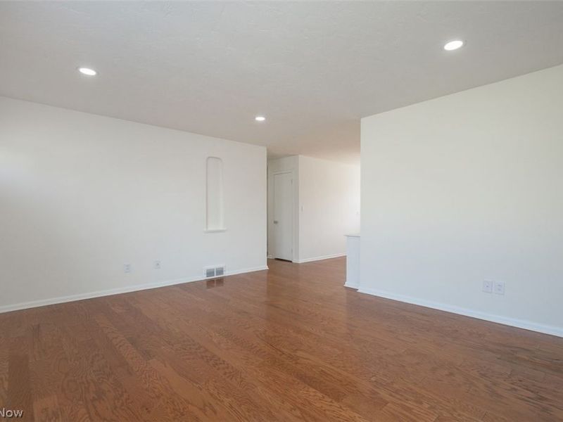 13600 Royal Boulevard, Garfield Heights, OH 44125 Photo 7