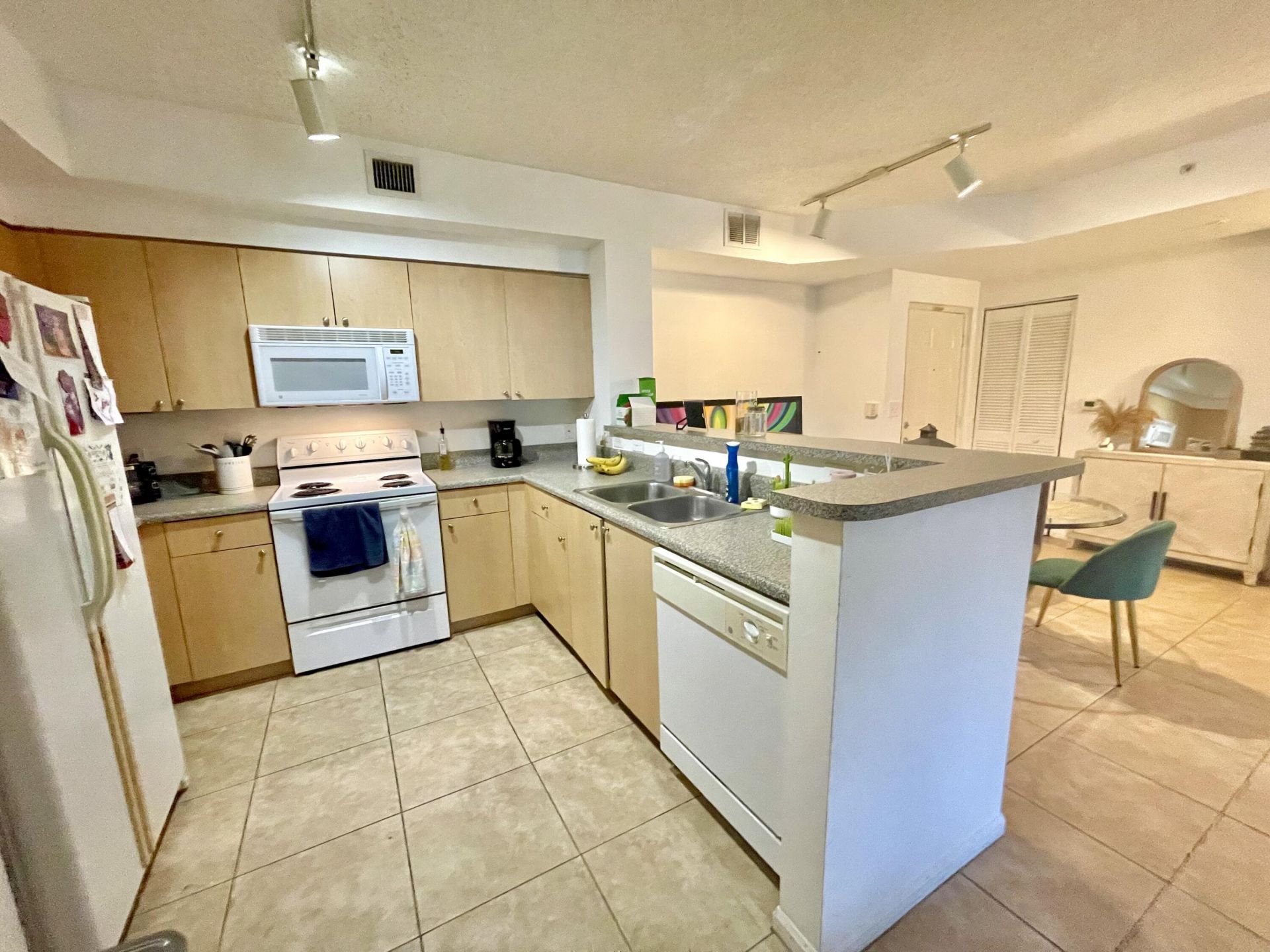 8010 N Nob Hill Road, Unit 106, Tamarac, FL 33321 Photo