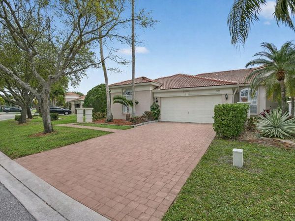 2675 Pyes Harbour, West Palm Beach, FL 33411