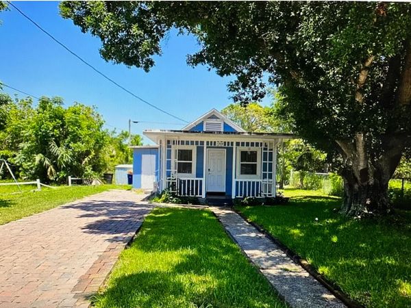 1706 N 15th Street, Fort Pierce, FL 34950
