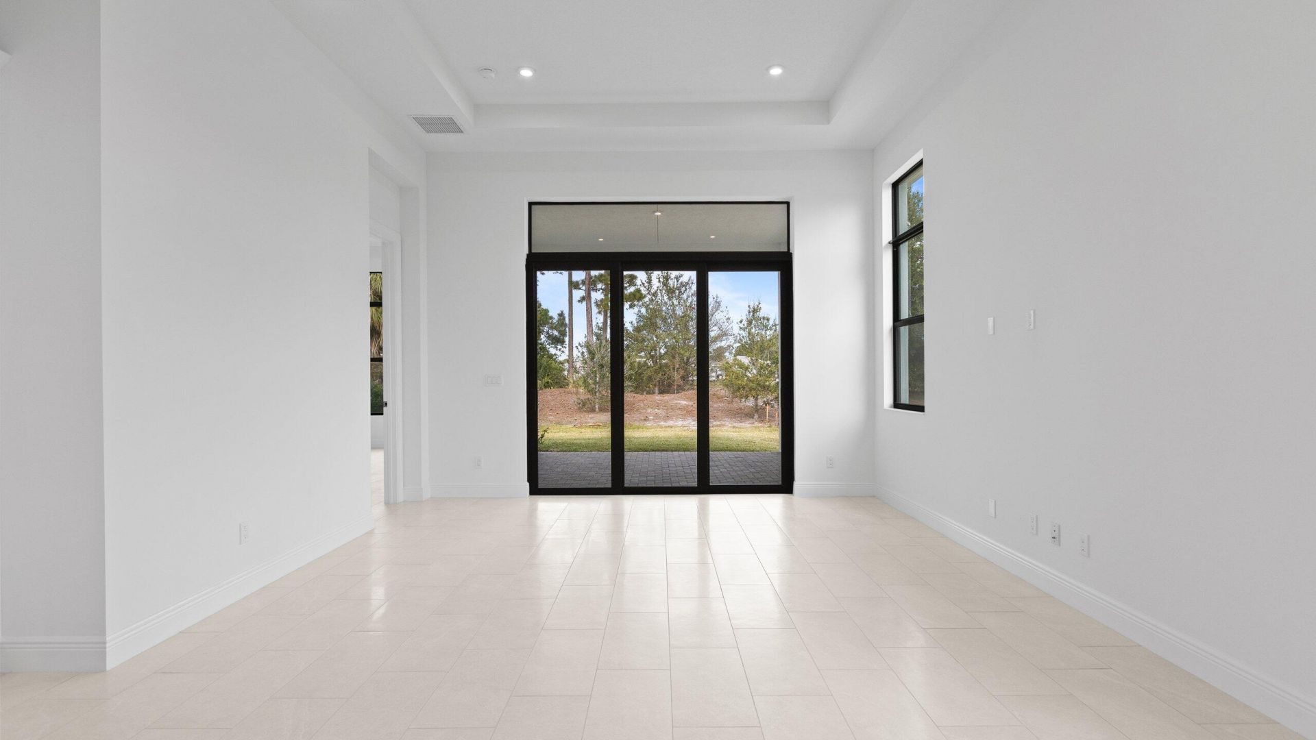 375 SE Via Sangro, Port Saint Lucie, FL 34952 Photo