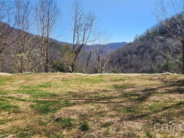 23 Craig Circle, Fairview, NC 28730