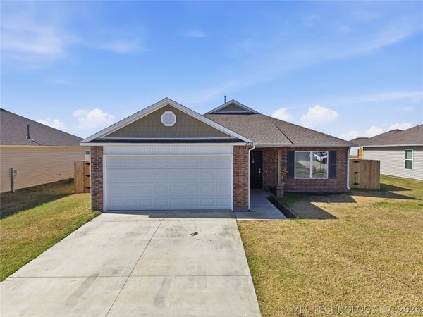 29314 E 79th Street S, Broken Arrow, OK 74014