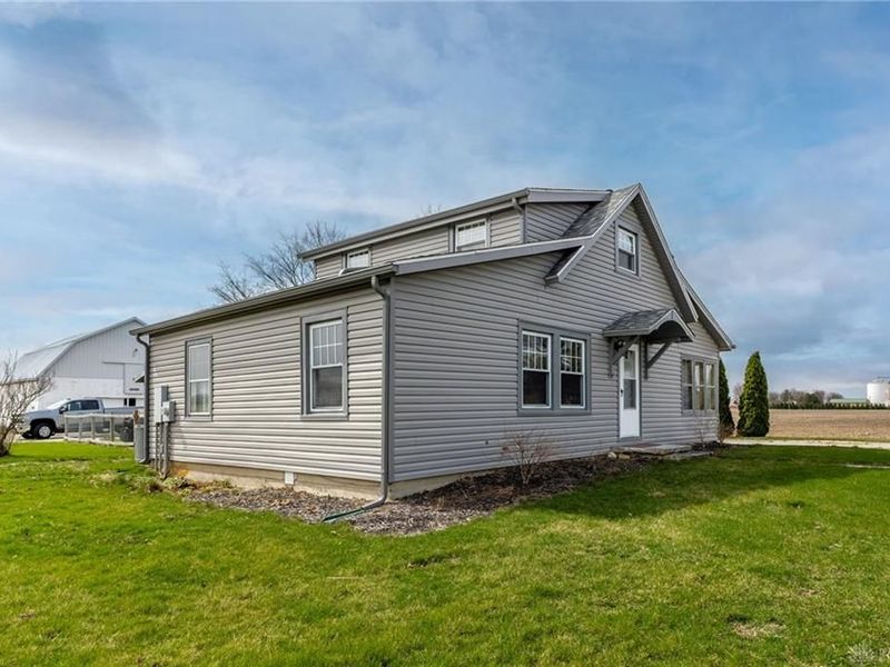 7627 Horatio Harris Creek Road, Bradford, OH 45308 Photo 4