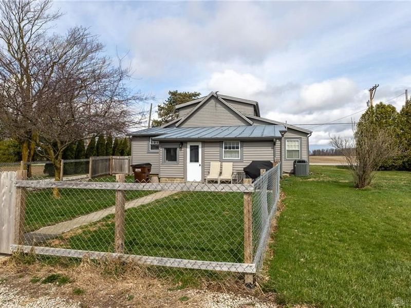 7627 Horatio Harris Creek Road, Bradford, OH 45308 Photo 7