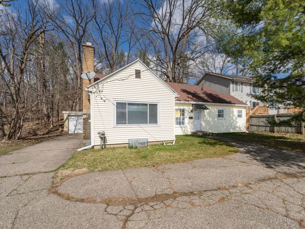 4310 W Michigan Avenue, Kalamazoo, MI 49006