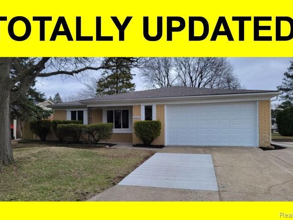 39284 Sunderland Drive, Clinton Twp, MI 48038