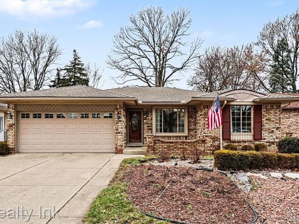 42235 Sycamore Drive, Sterling Heights, MI 48313