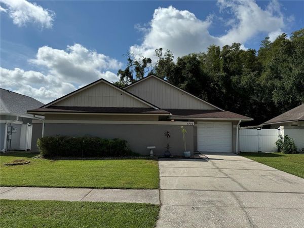 5906 BIRCHWOOD DRIVE , TAMPA, FL 33625