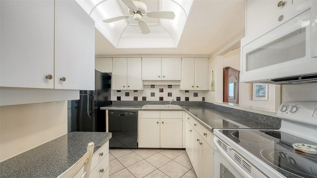 1100 Tarpon Center Drive, Unit 4B, Venice, FL 34285 Photo