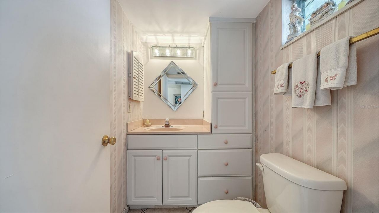 1100 Tarpon Center Drive, Unit 4B, Venice, FL 34285 Photo