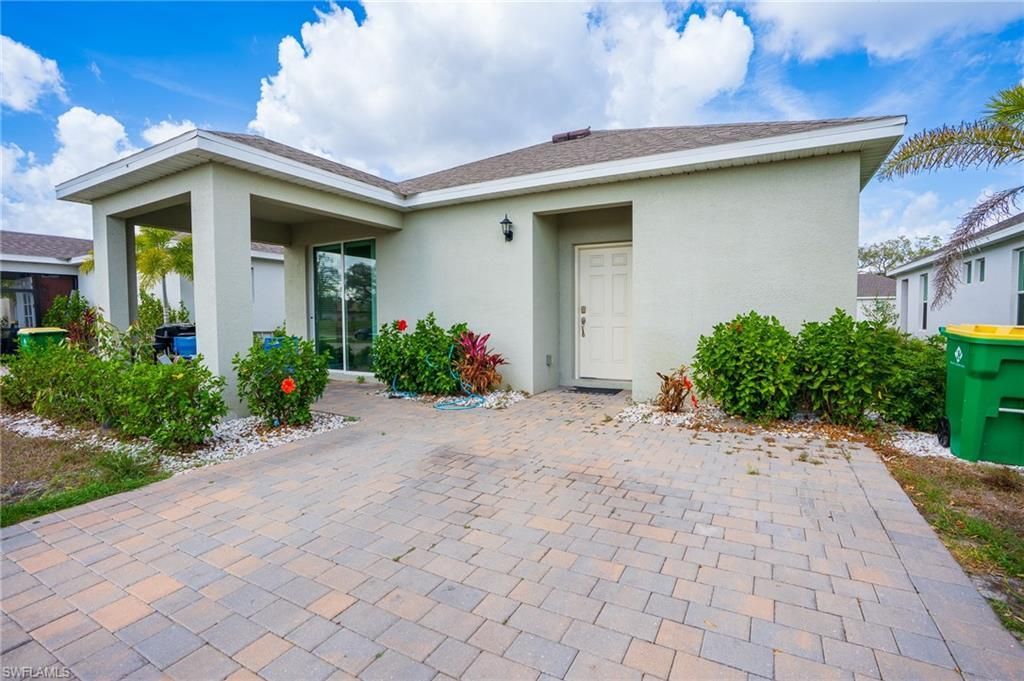 802 Friendship Cir, Labelle, FL 33935 Photo